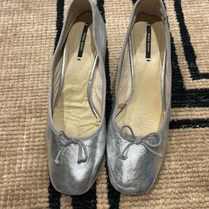 Zara Metillic Silver Block Heel Pump size 40/9